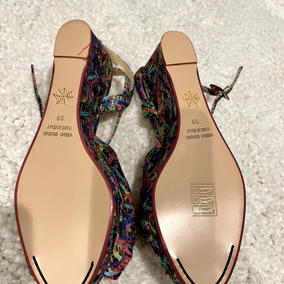 Charlotte Olympia ALEXA in Printed Crepe Satin Bahia Print - Picture 3 of 9
